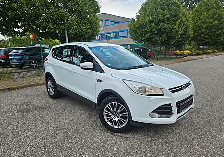 Ford Kuga Titanium-NAVI-KAMERA-AHK-TÜV NEU