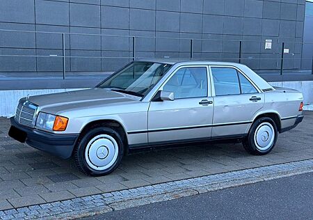 Mercedes-Benz 190 E Automatik 49.000 KM H Zulassung Oldtimer