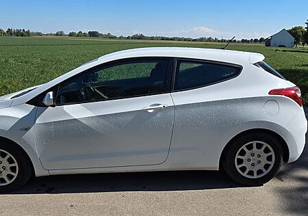 Hyundai i30 blue 1.6 CRDi 81kW Classic Classic
