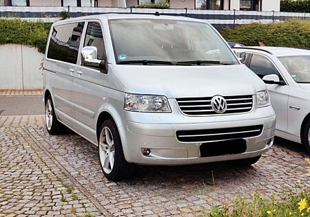 VW T5 Multivan Volkswagen *Highline*4Motion*Volleder*7Sitz