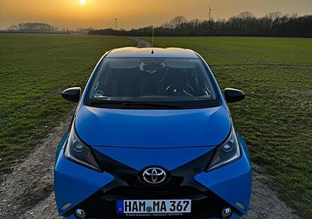Toyota Aygo (X) Aygo (X) 1,0-l-VVT-i x-cite x-cite