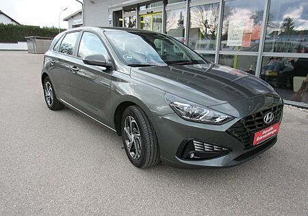 Hyundai i30 1.0 T-GDI DCT/Klimaautomatik/Kamera/SHZ