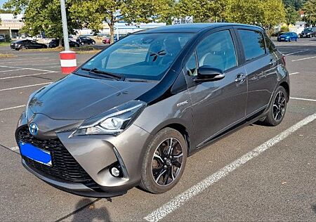 Toyota Yaris 1,5-l-VVT-i Hybrid CVT Style Seleciton...