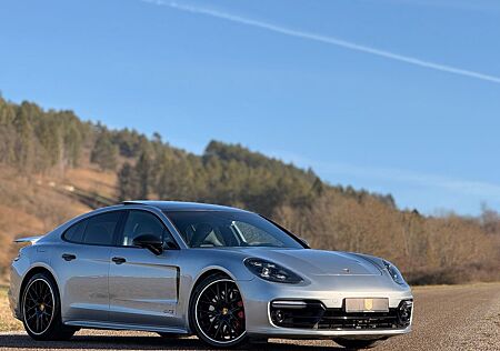 Porsche Panamera GTS/APPROVED06-26/PANO/Softcl./21"/HUD/