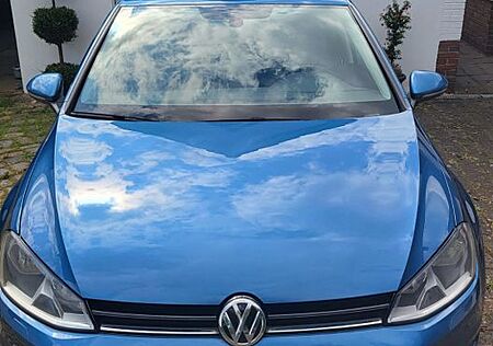 VW Golf Volkswagen 1.2 TSI 63 kW Comfortline Comfortline