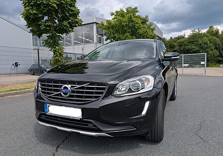 Volvo XC 60 XC60 D4 AWD Summum *Leder *Standheizung *Alarm