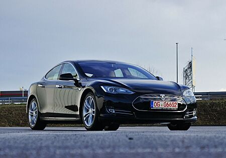 Tesla Model S P85+*PERFORMANCE*EXPORT*EXPORT*EXPORT*