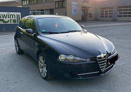 Alfa Romeo 147 1.6 16V TS ECO Sportiva Sportiva