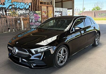 Mercedes-Benz A 200 -AMG LINE LED BUSINESS PARKTRONIC MBUX