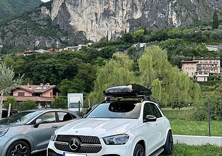 Mercedes-Benz GLE 300 d 4Matic AMG Premium/7 Sea