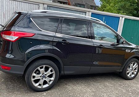 Ford Kuga 1,5 EcoBoost 2x4 110kW Titanium Titanium