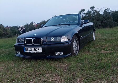 BMW 318i Cabrio Sport Edition Sport Edition Tüv Neu