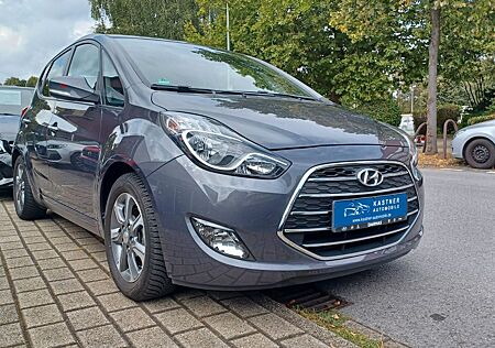 Hyundai ix20 blue YES! NAVI KAMERA SITZHZG