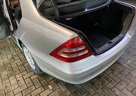 Mercedes-Benz C 180 Kompressor 73.000