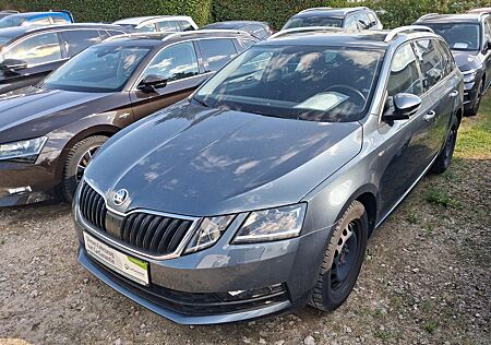 Skoda Octavia Combi 1.5 TSI DSG SOLEIL Navi LED FSH LM