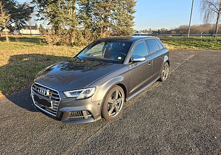 Audi S3 Sportback 2.0 TFSI quattro - 1.Hand/B&O/LED
