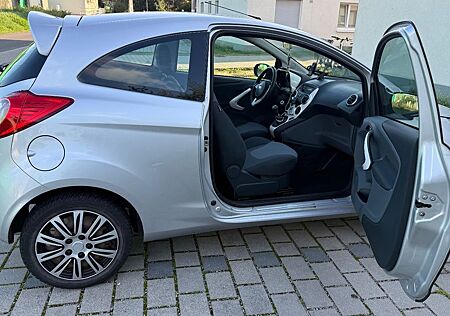 Ford Ka /+ 1,2 Titanium Titanium