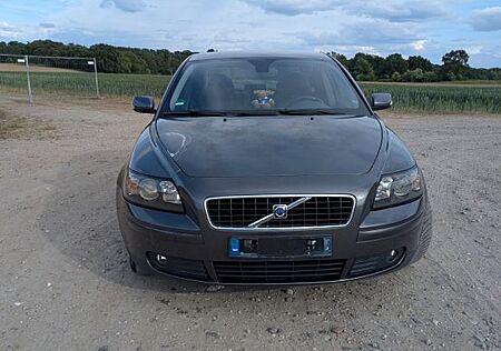 Volvo S40 2.4 -