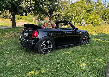 Mini John Cooper Works Cabrio | KW V3