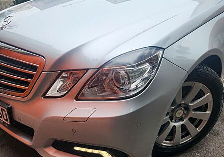 Mercedes-Benz E 350 CGI BlueEFFICIENCY -