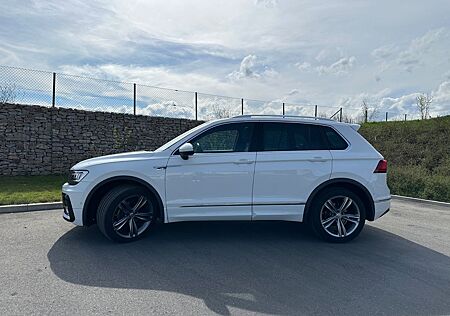 VW Tiguan Volkswagen 2.0 TDI SCR DSG Highline Highline 1.Hand