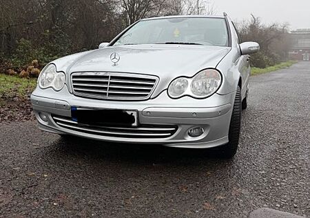 Mercedes-Benz C 180 KOMPRESSOR T CLASSIC Classic