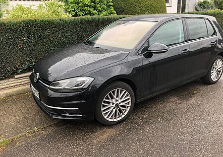 VW Golf Volkswagen /STH/PD/VC/AHK/LED/Navi/Apple