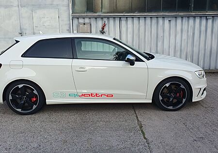 Audi S3 2.0 TFSI quattro+Navi+Schaltgetriebe