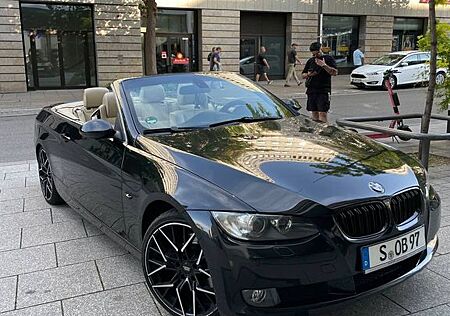 BMW 325i Cabrio -