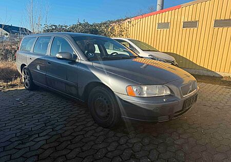 Volvo V70 2.0 Summum