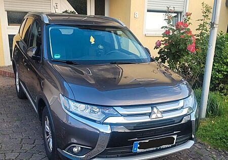 Mitsubishi Outlander 2.0 Benziner ClearTec 2WD -