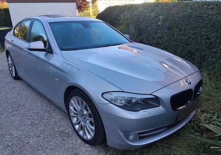 BMW 550i -