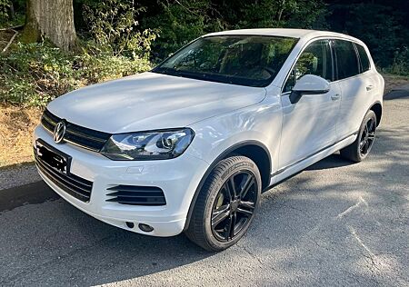 VW Touareg Volkswagen 3.0 V6 TDI 150kW Tiptr BlueMotion Te...