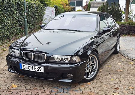 BMW M5 E39 Facelift / Scheckheft / Eisenmann