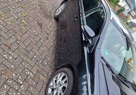 Toyota Auris Touring Sports Touring Sports 1,6-l-D-...