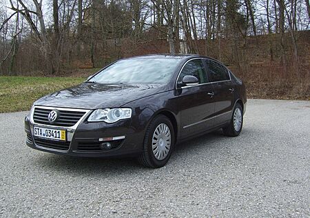 VW Passat Volkswagen 1.6 FSI Comfortline