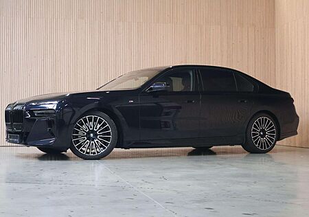 BMW i7 xDrive60| M-pack pro| Aut doors| ACC|Sky l