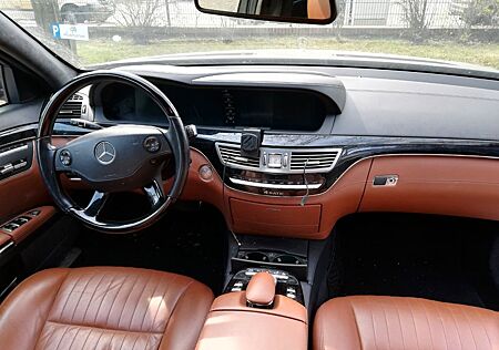 Mercedes-Benz S 320 CDI 4MATIC L AMG Paket Panorama Executive