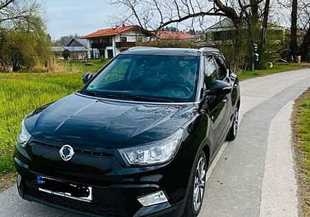 SsangYong Tivoli 1.6 e-XDi 160 SAPPHIRE 4WD SAPPHIRE