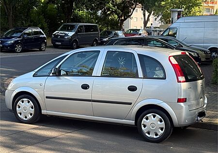 Opel Meriva 1.6 -
