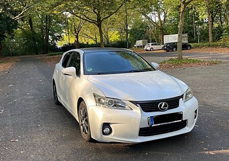 Lexus CT 200h 200h -