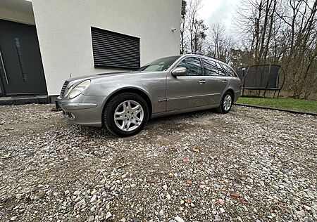 Mercedes-Benz E 200 KOMPRESSOR T ELEGANCE Elegance Gasanlage