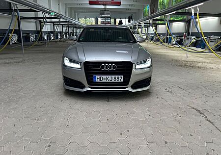 Audi A8 4.2 TDI tiptronic quattro -