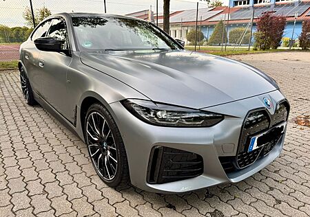 BMW i4 M50 Individual Frozen Pure Grey Voll