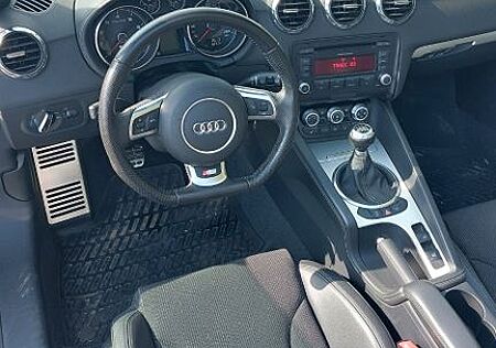Audi TT Roadster 2.0 TFSI -