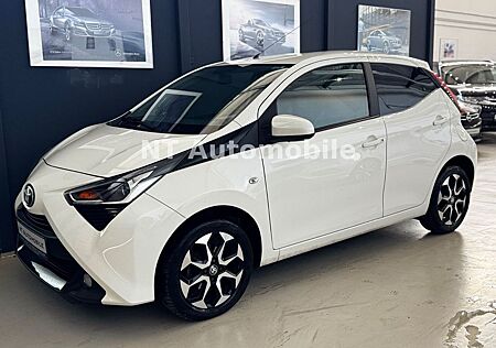 Toyota Aygo (X) -play connect Klima RCAM Tempomat Alus