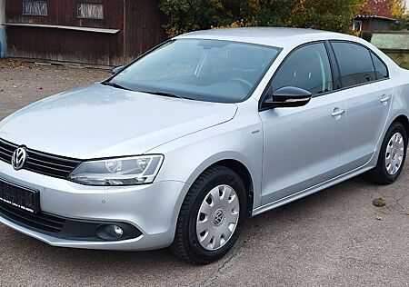 VW Jetta Volkswagen 1.6 TDI Trendline Trendline