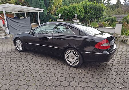 Mercedes-Benz CLK 200 KOMPRESSOR AVANTGARDE Avantgarde