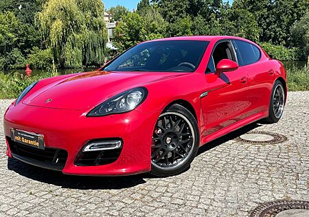 Porsche Panamera GTS Scheckheft Top Bose VOLL