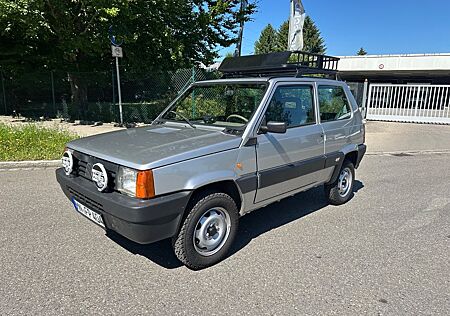 Fiat Panda 4x4 Neu lack. / neue Sitze, Reifen, Felgen